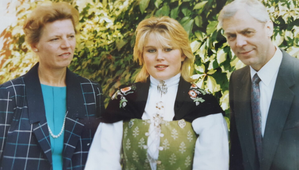 KONFIRMASJON: Adoptivforeldrene har alltid vært mamma og pappa for Kirsti.