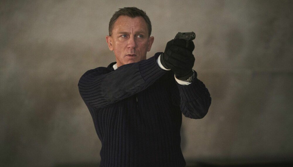TAR FARVEL MED ET SMELL: Daniel Craig gjør sin siste rolle som James Bond i filmen «No Time to Die»