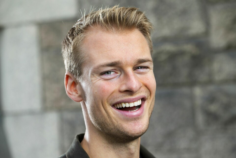 DEDIKERT: TV 2s sportsanker går hardt inn for treningen. Når Simon ikke trener med Helene, trener han på egen hånd – og ser på dansevideoer på fritiden for å lære teknikk.