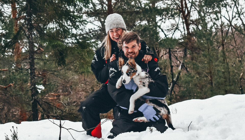 HUNDEGLEDE: I dag er Line og Mikkel veldig glad for at de var tålmodige og jobbet med utfordringene med Iris. De ville aldri vært foruten henne i dag.
