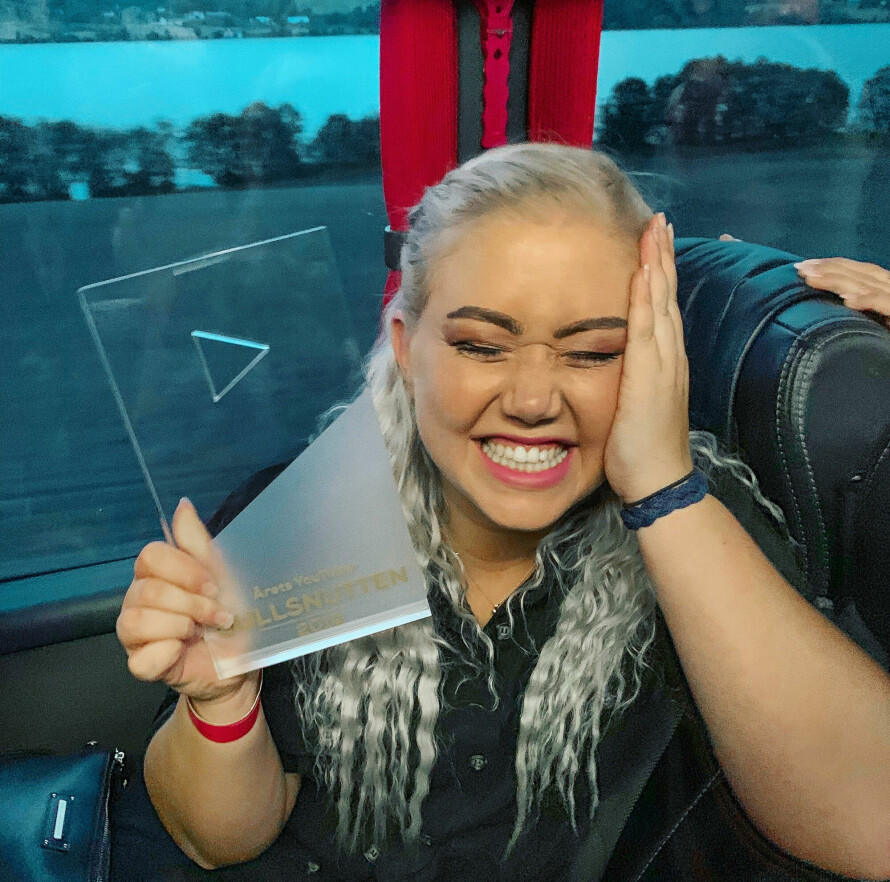 YOUTUBE: Agnete har blitt en stor norsk suksess på Youtube med over 100 000 abonnenter. Da hun startet var det viktig for henne å lage videoer andre kunne le av og kjenne seg igjen i. Hun har alltid ønsket å bli kjent for å være morsom, ikke for utseendet sitt.