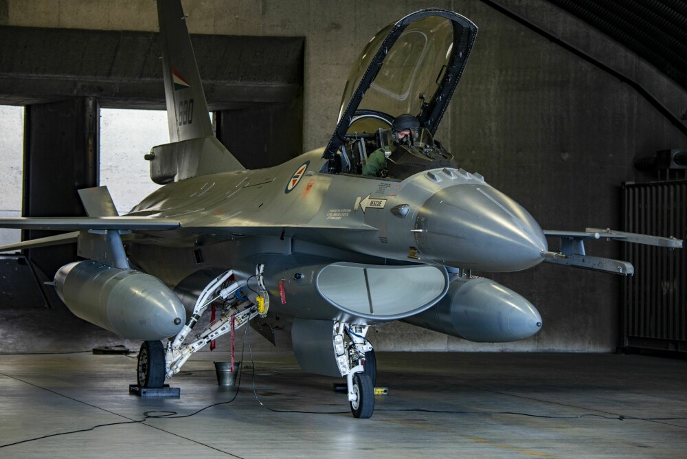 <b>KRIGSFLY:</b> F-16 maskinen med halenummer 680 er det norske flyet med bredest krigserfaring. Nå flyr det snart sitt siste tokt for 331-skvadronen i Bodø.