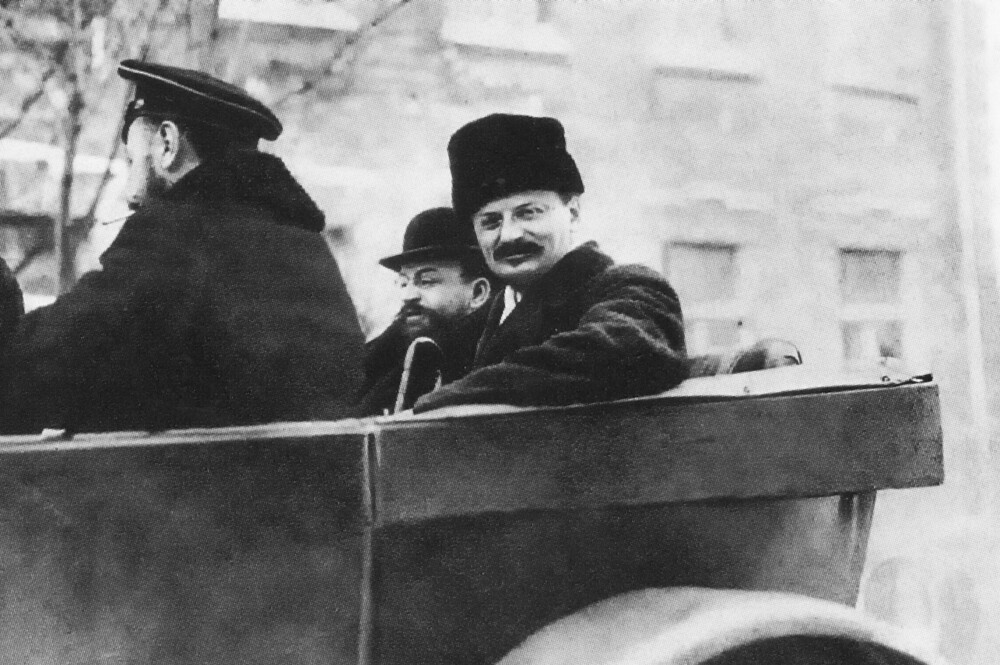 <b><P CLASS=MSONORMAL>LEDER:</b> Trotskij, en av revolusjonens ledere, fotografert i 1918.