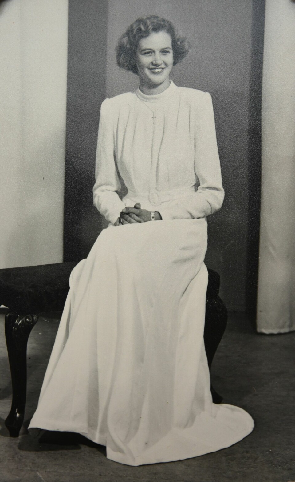 PREKTIG JENTE: Randi var en vakker ung dame. Hun og venninnen Else var to prektige og ordentlige jenter.