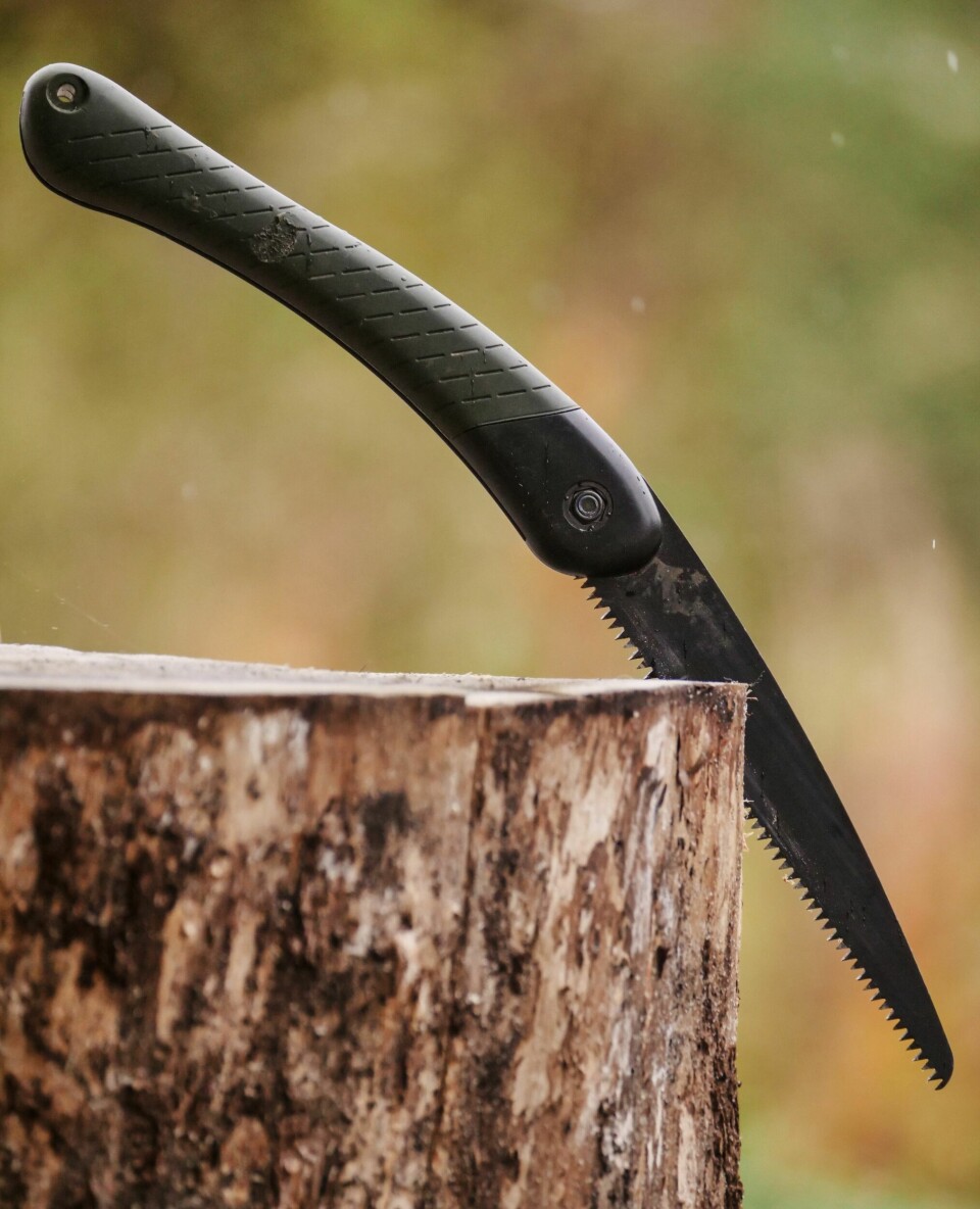 BAHCO LAPPLANDER TURSAG: Enkel og funksjonell tursag med blad på ca. 18 cm. Kan foldes. Behagelig håndtak. Veier kun 180 gram. Pris: 319 kr.