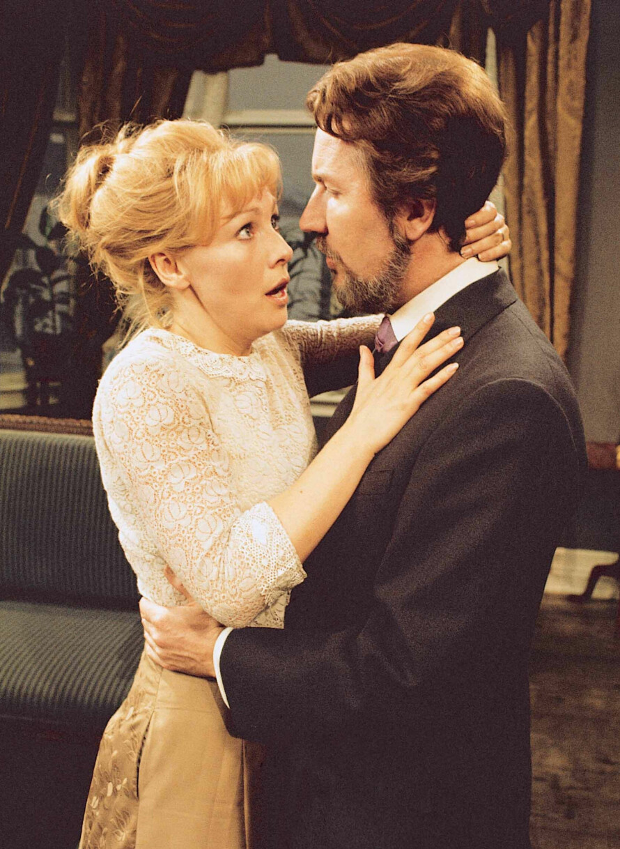 TEATERSCENEN: I en alder av 83 år er Lise Fjeldstad «still going strong» på teaterscenen.