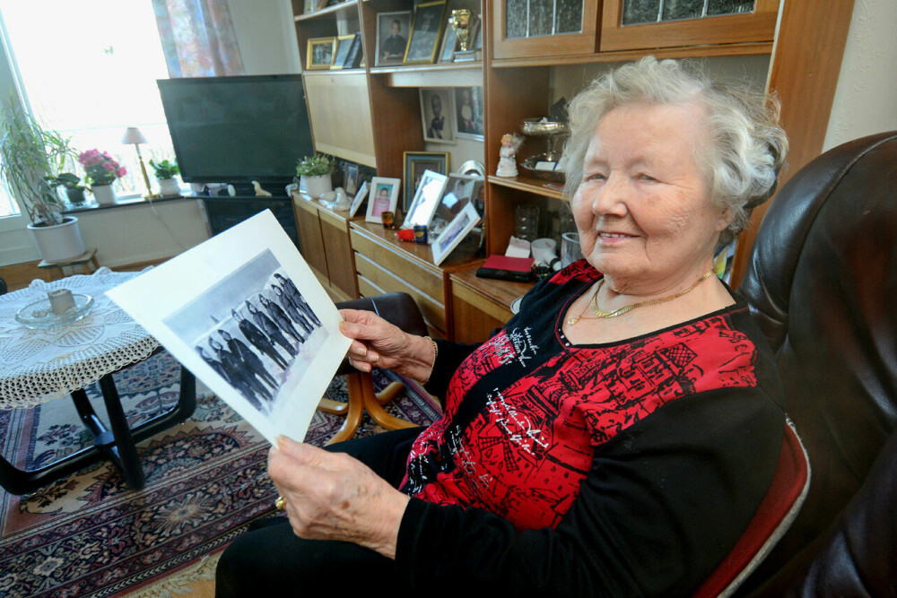<b>GLEMMER IKKE:</b> Petra Olsen husker godt både navn og hendelser fra de dramatiske begivenhetene på Sørøya mot slutten av 2. verdenskrig.