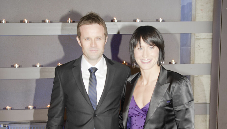 PAR: Marit Bjørgen og Fred Børre Lundberg avbildet når de ankommer på den røde løperen under Idrettsgallaen 2011 i Hamar OL-Amfi. A