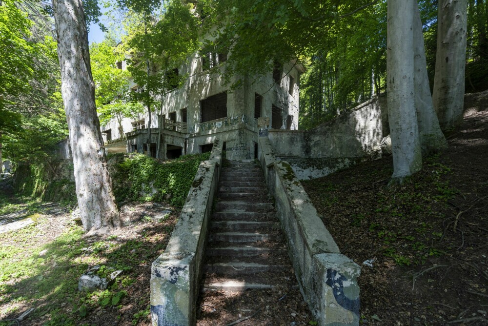 <b>TUBERKULOSE:</b> Ruinene av Brestovac Sanatorium, en gang et av Europas fremste tuberkulose-sykehus. Egentlig en kjærlighetsaffære.