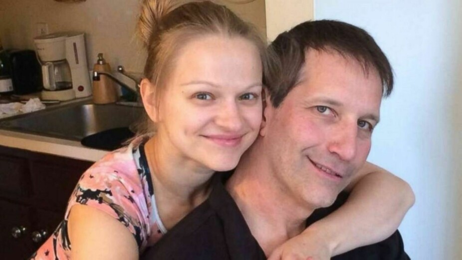 <b>FORLOVET:</b> Angelika Graswald (35) og Vince Viafore (46) var et lykkelig par – i alle fall utad. I virkeligheten ønsket Angelika samboeren død, mente påtalemyndigheten.