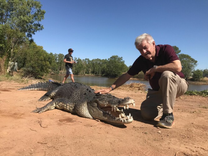 <b>KROKODILLEEKSPERT:</b> Grahame Webb (74) regnes som en av Australias fremste eksperter på krokodiller og driver egen krokodillepark i Northern Territory. – Jeg har selv blitt angrepet, men aldri alvorlig skadet, sier han til Vi Menn.