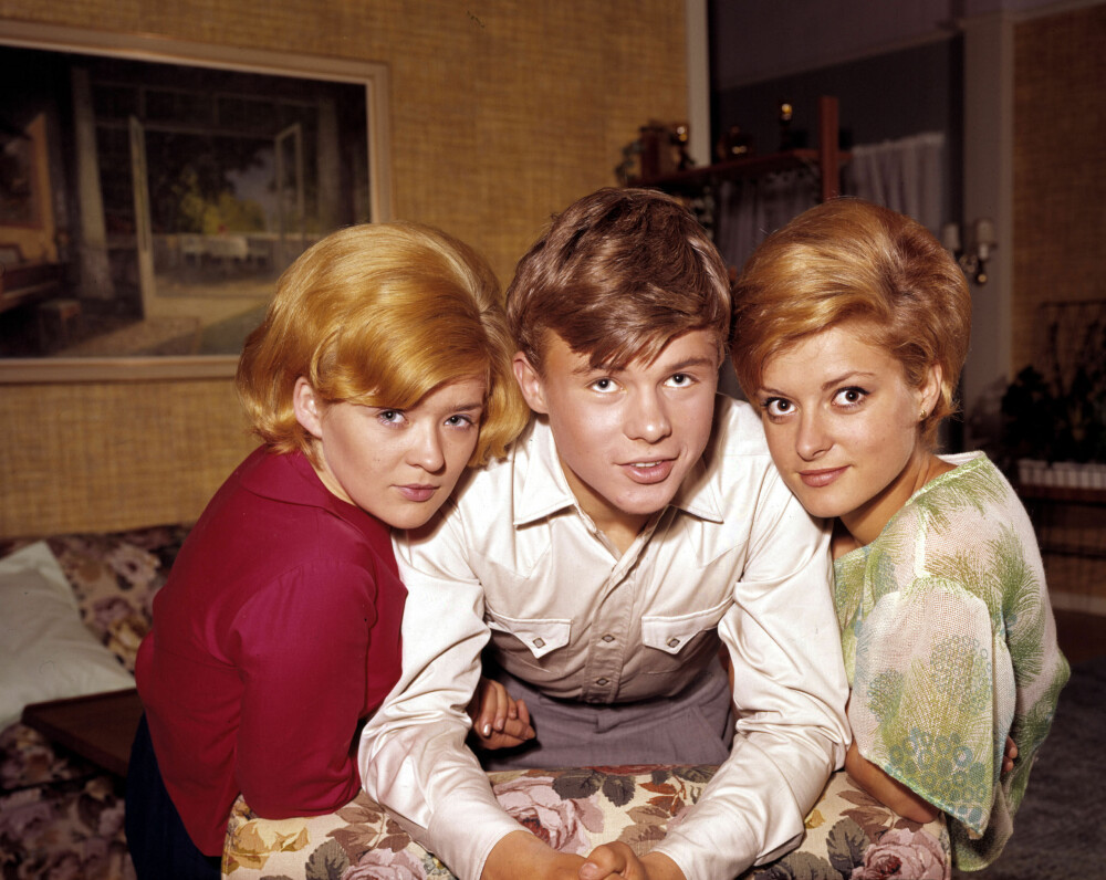 <b>UNG FORELSKELSE:</b> Mange vil nok huske Grynet fra filmen «Stompa forelsker seg» i 1965. Her med Ole Enger som Stompa og Kirsti Sparboe.