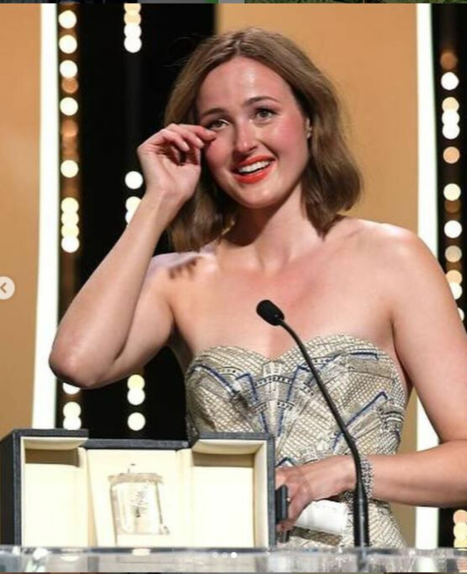 <b>I CANNES:</b> Renate på scenen i Cannes like etter at hun har fått prisen som beste kvinnelige skuespiller.