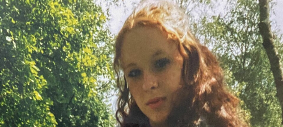 På dåpsdagen passet Linda på lillesøsteren sin. Ingen visste at 14-åringen selv ventet et barn