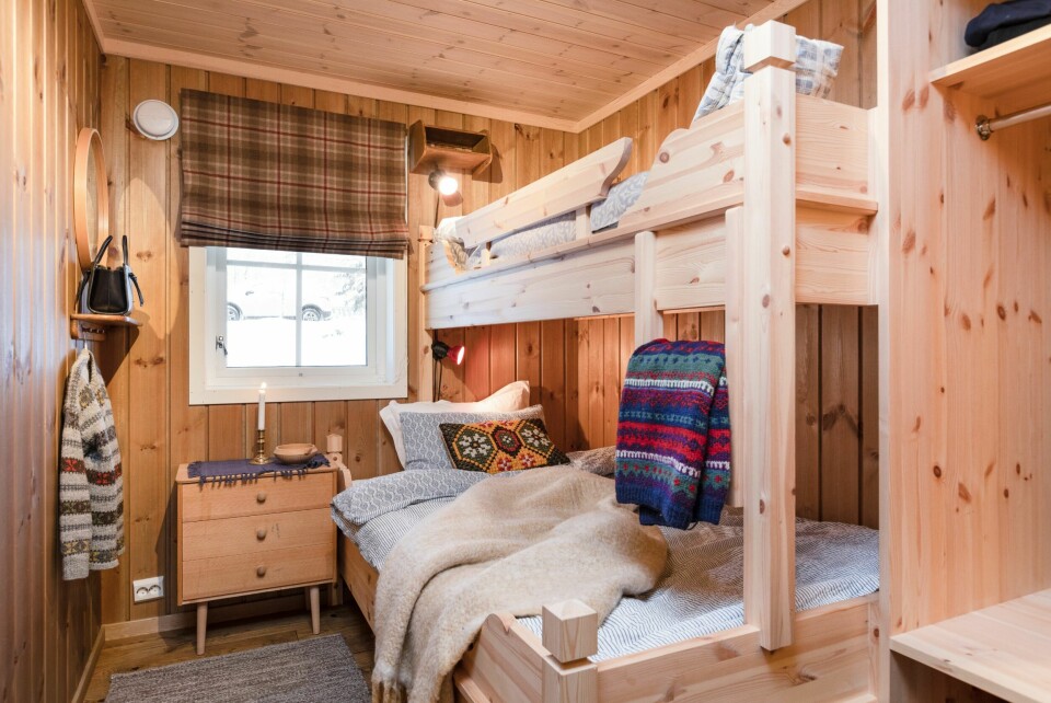 TYNNE VEGGER: I eldre hytter er det ofte ekstra lytt fordi det er lite isolasjon i veggene,