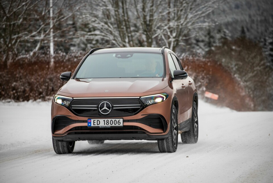 MERCEDES: EQA er en relativt kompakt bil i forhold til de to andre. Det gir både fordeler og noen ulemper.