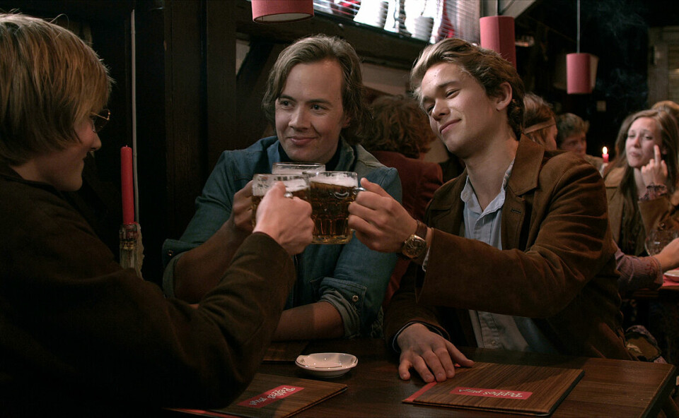 EROBREREN: Scott i rollen som «Victor» i NRK-serien «Erobreren» der han spilte mot blant andre Jakob Oftebro. I dag er det lillebror Aslak som er mest å se på TV.