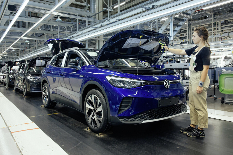 STANSET: Volkswagen måtte stanse produksjonen av blant annet populære ID. 4 (bildet) ved fabrikken i Zwickau som følge av krigen i Ukraina.