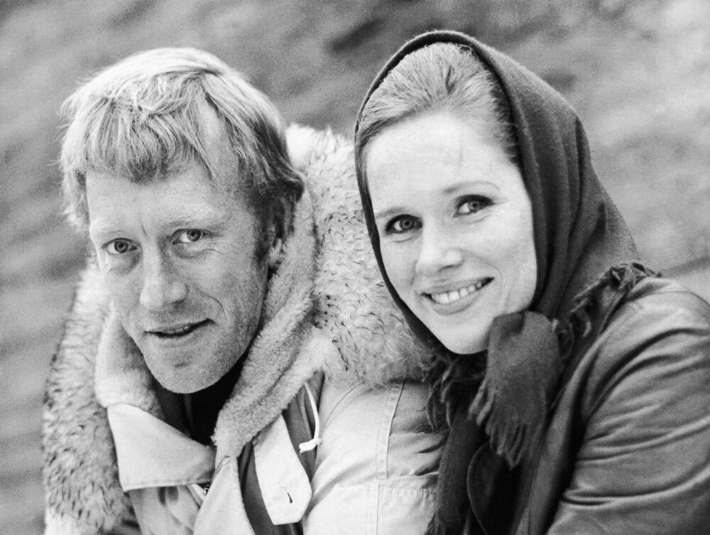 <b>KOLLEGER:</b> Den svenske skuespilleren Max von Sydow og Linn i for­bindelse med innspillingen av filmen The Emigrants i 1969.