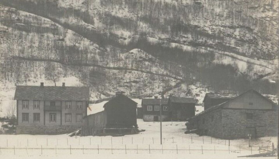 SELSJORD: Slik så gården Selsjord ut i mellomkrigstiden, de hardeste årene for gårdbruker Inga Selsjord.