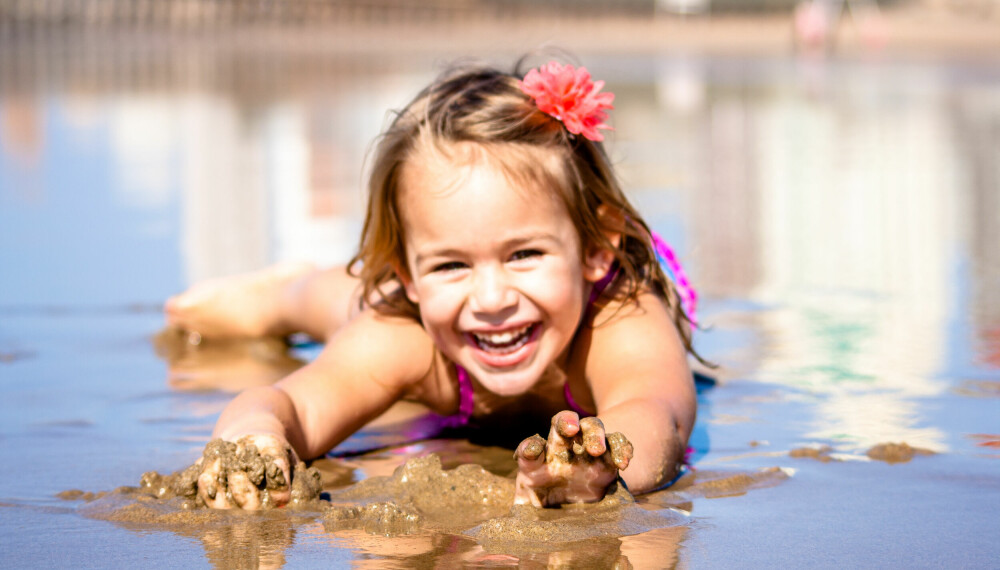 SOMMERFERIE OG BARN: Lite er bedre enn glade barn i sommervarmen!