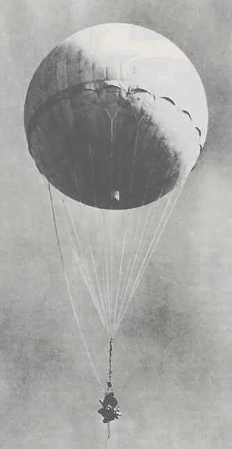 BALLONGER: De japanske bombene var festet til store ballonger.