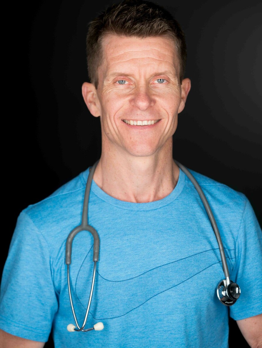 Lege, hjerneforsker og forfatter Ole Petter Hjelle.