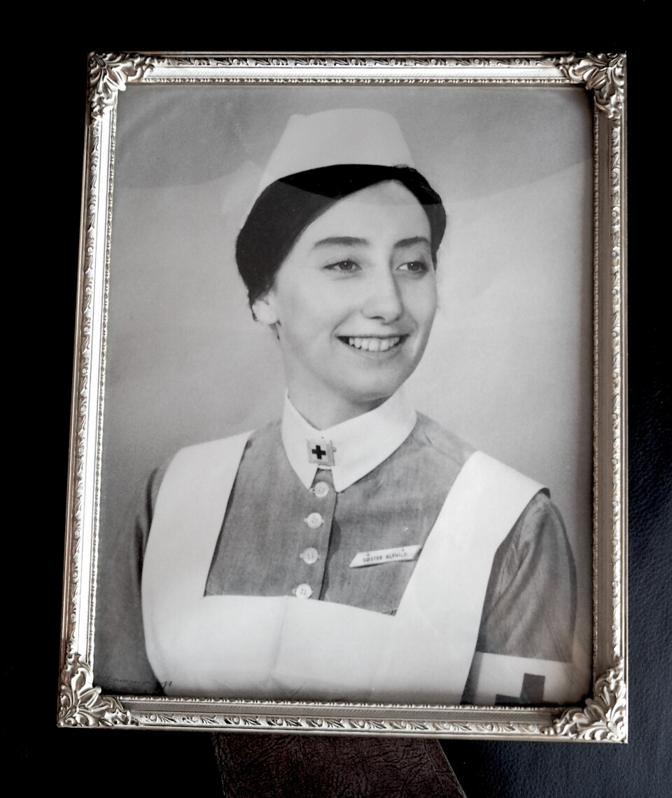 MISTET SØSTEREN: Alfhild ble vitne til at tvillingsøsteren ble påkjørt og døde. Senere ble hun sykesøster for å hjelpe andre.