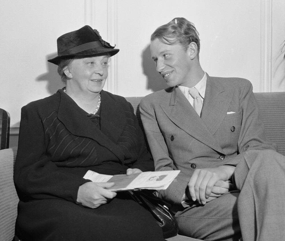 <b>GJENFORENING:</b> Sigrid og sønnen Hans møtes i San Francisco under krigen, her i august 1940.