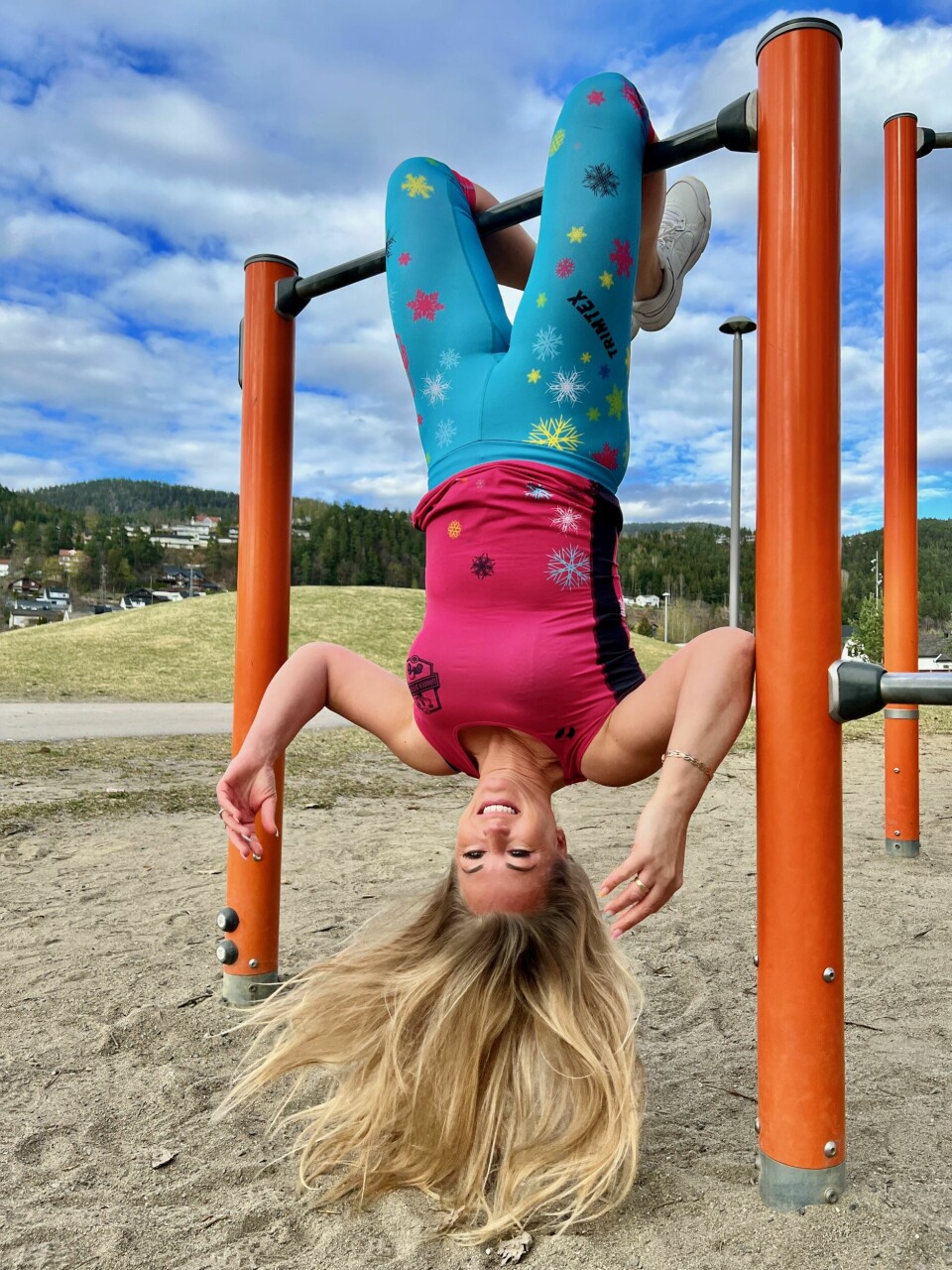 STERK OG GLAD: Trening og nytt kosthold har gitt Henriette energi og livsglede, god søvn, og sterkere psyke og kropp. De to viktigste grunnene for å være på sitt beste sted i livet mener hun er psykologen og nytt kosthold.