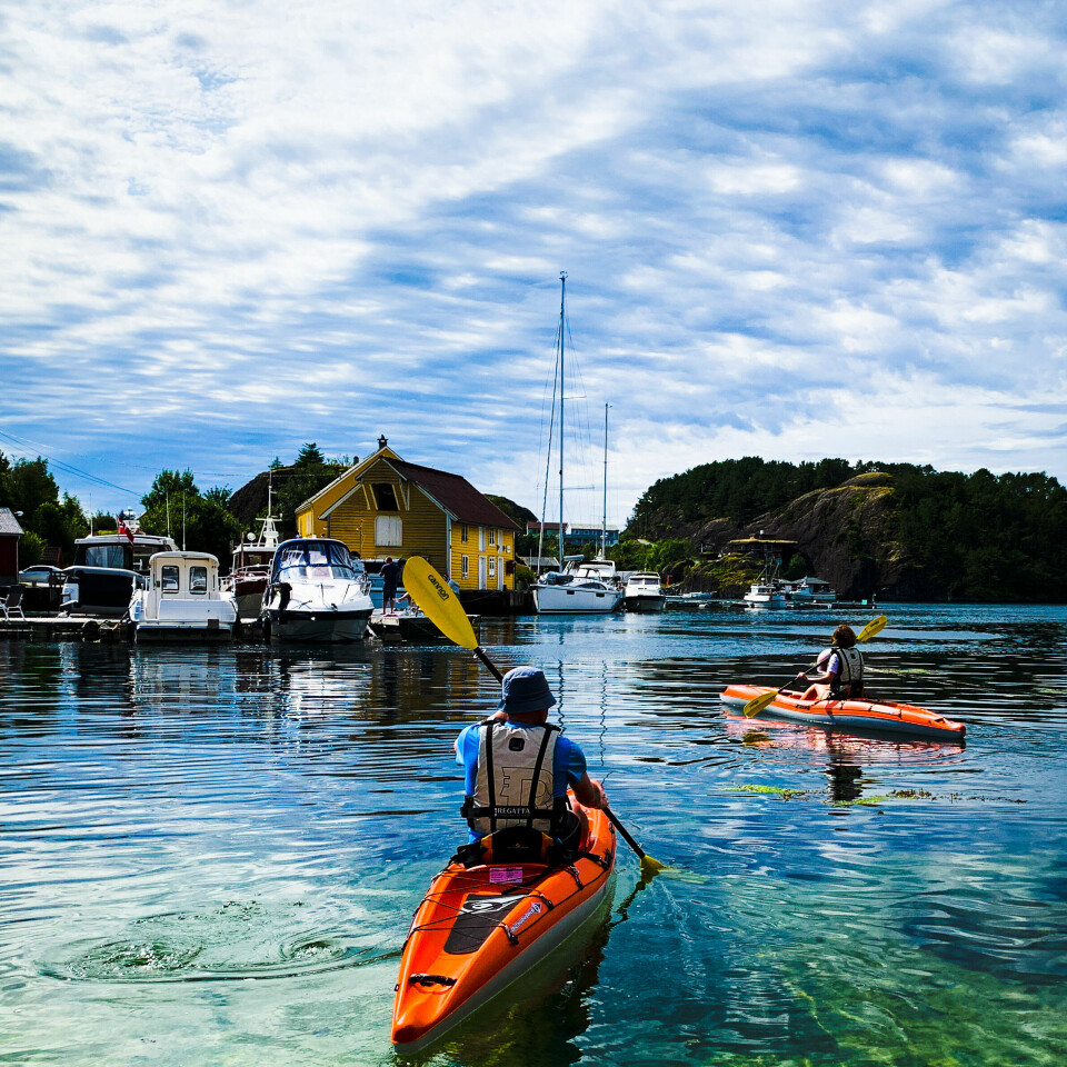 IDYLL: Hardbakke er administrasjonssenteret i Solund kommune og har litt over 300 innbyggere. Havnen er tidligere blitt kåret til en av de beste gjestehavnene i Norge.