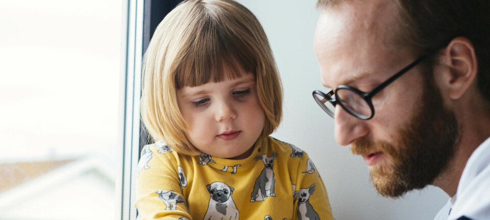 Fem grunner til at du bør lese høyt for barnet ditt