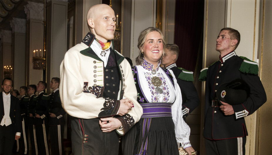 Bjørn Einar Romøren og kona Martine Rensøy Romøren avbildet under en gallamiddag på Slottet i 2019. Foto: Terje Pedersen / NTB