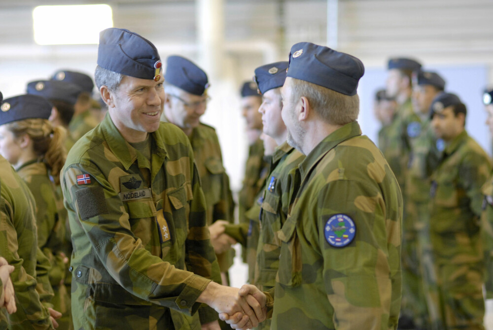 <b>TOPPSJEF:</b> Generalmajor Stein Erik Nodeland, general­inspektør for Luftforsvaret, mener det er uforståelig at staten ikke har klart å finne en løsning som tilgodeser dem som mistet sine kjære i Grytøya-ulykken.