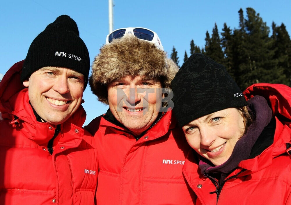 HALVARD HANEVOLD: Kort tid etter hun pensjonerte seg som skiskytter, begynte Liv Grete som ekspert i NRK. Her sammen med avdøde Halvard Hanevold (t.v.) og Dag Erik Pedersen.