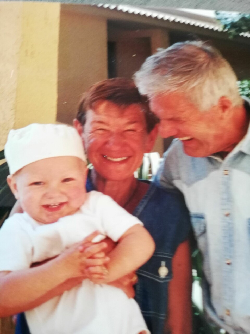 STOLT BESTEMOR: – Vi har bare barnebarnet vårt Trym, og han var veldig mye hos oss da han var liten. Han betyr alt for meg. Nå er han blitt voksen og trener også veldig mye. Han er veldig tøff, smiler Mariann.