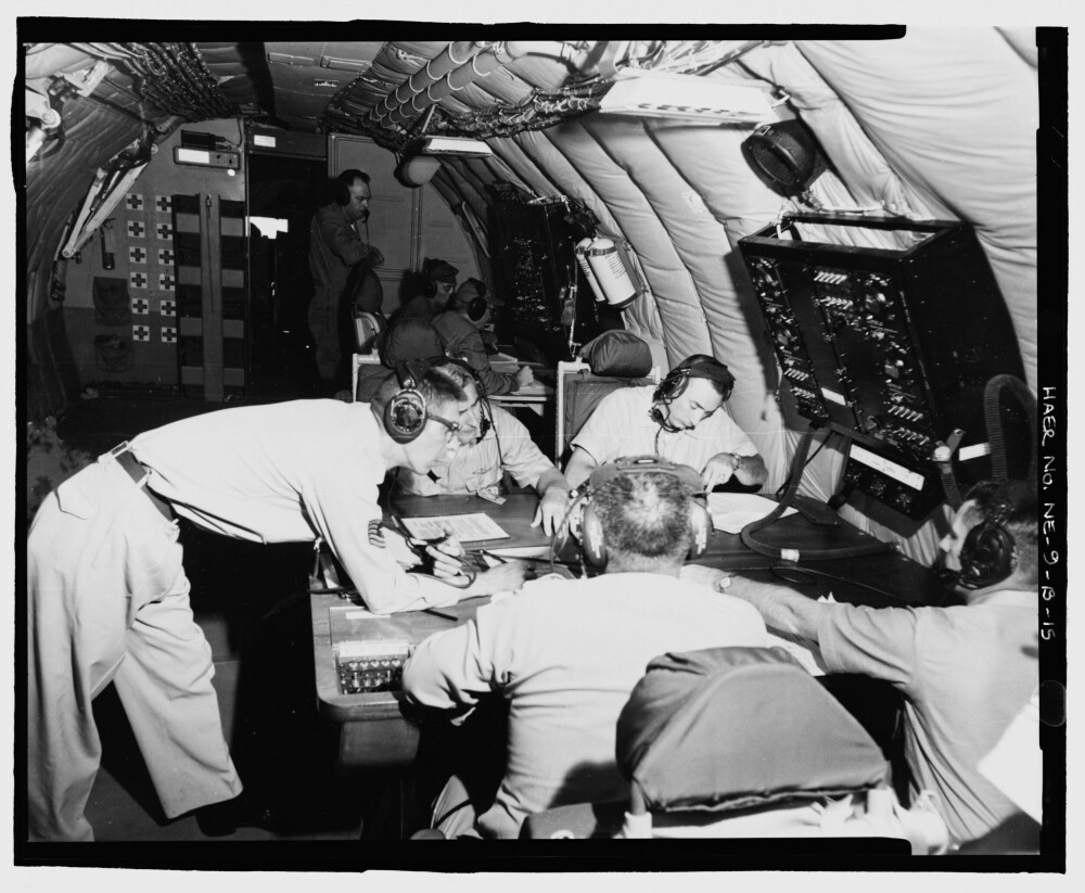 <b>OPERASJON LOOKING GLASS:</b> Bilde fra innsiden av et av de første KC-135 «Looking Glass» tidlig på 60-tallet. I over 29 år var minst et slikt fly på vingene, døgnet rundt.