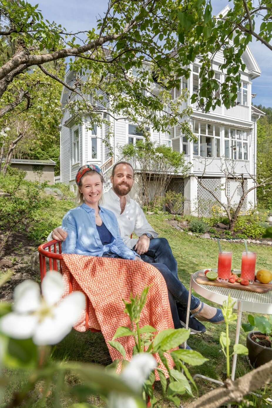 Villa Winther i Bragernesåsen er godt synlig fra torget og dermed viktig for bybildet i Drammen. For Kaja Eid Naustdal og Anders Bruusgaard er villaen først og fremst hjemmet de ønsket seg.
