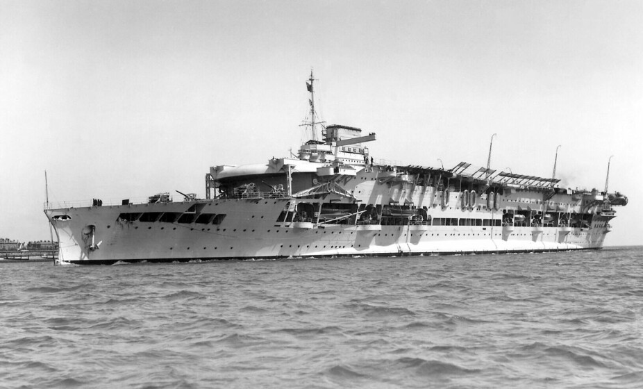 <b>LETT BYTTE:</b> Hangarskipet HMS Glorious var Ronald Healiss› hjem og arbeidsplass i juni 1940. Det ble nesten hans død også.