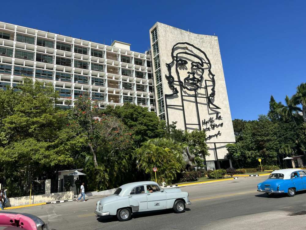 <b>CHE:</b> På revolusjonsplassen hylles revolusjonsheltene fra 1959, deriblant Che Guevara.
