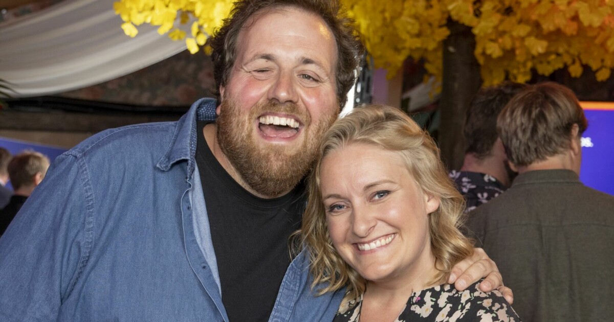 Ronny Brede Aase Vi har faktisk aldri vært på date Underholdning