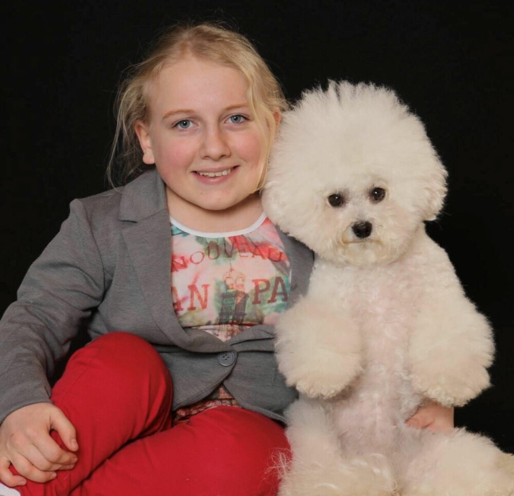 <b>FIKK HUND:</b> 12 år gammel fikk Hanna sin egen hund, Sussi.