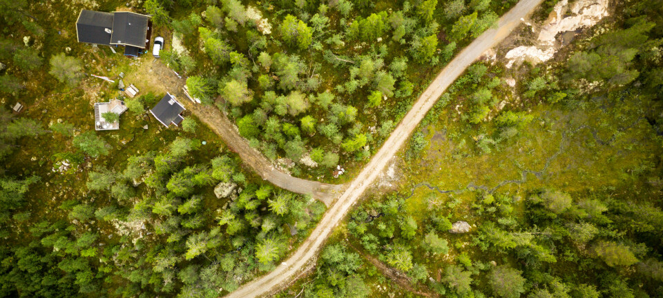 Vi er flere hytteeiere som opplever forholdet til grunneier som meget konfliktfylt. Kan grunneier opptre på denne måten?