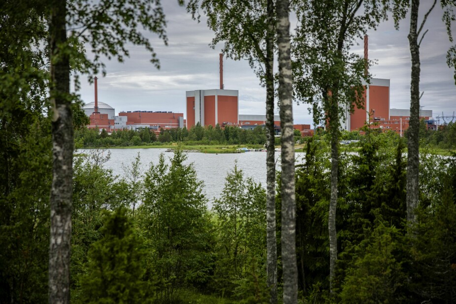 <b>KRAFTSENTRUM:</b> Kjernekraftverket Olkiluoto står på en øy ved samme navn, kun 25 kilometer fra byen Rauma <br/>(ca. 40 000 innbyggere). Men selv om det er stort og er omringet av sikkerhetstiltak, ligger det en atmosfære av nærmest uberørt natur rundt det hele.