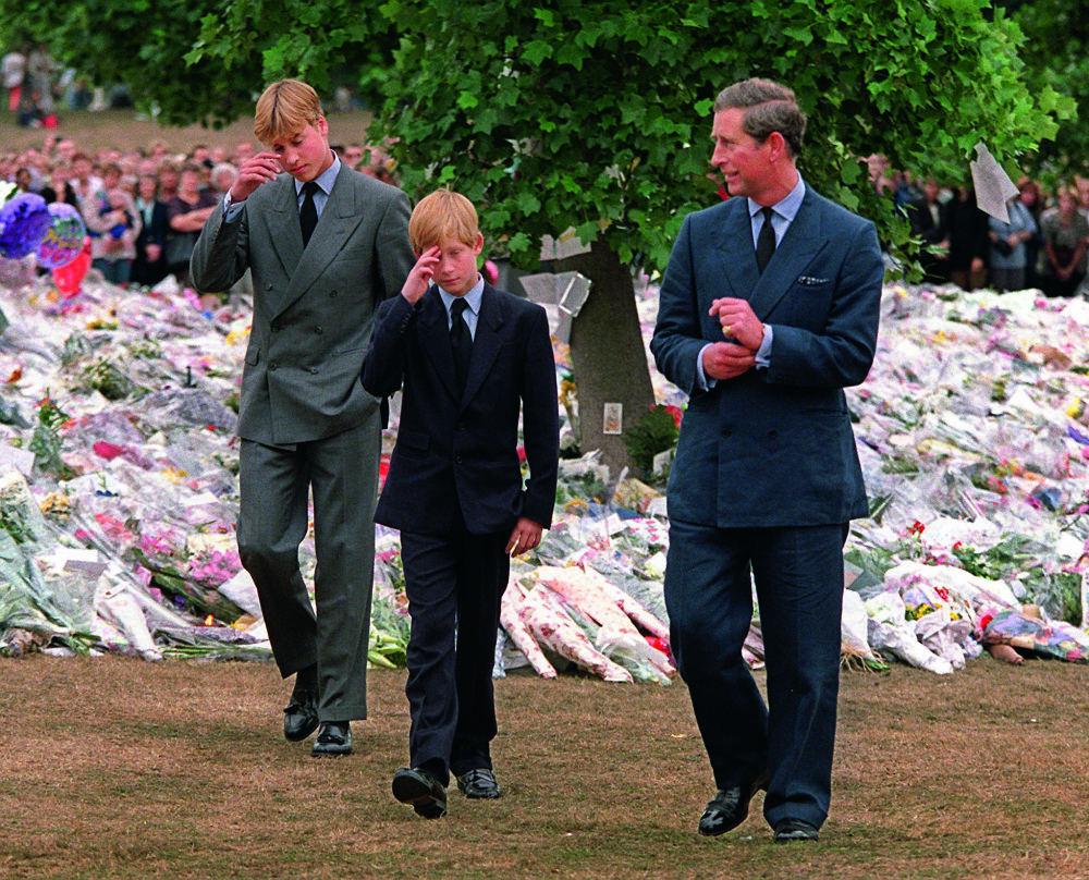<b>DIANA'S BEGRAVELSE: </b>5. september i 1997 ble det holdt begravelse for prinsesse Diana som døde i en bilulykke.