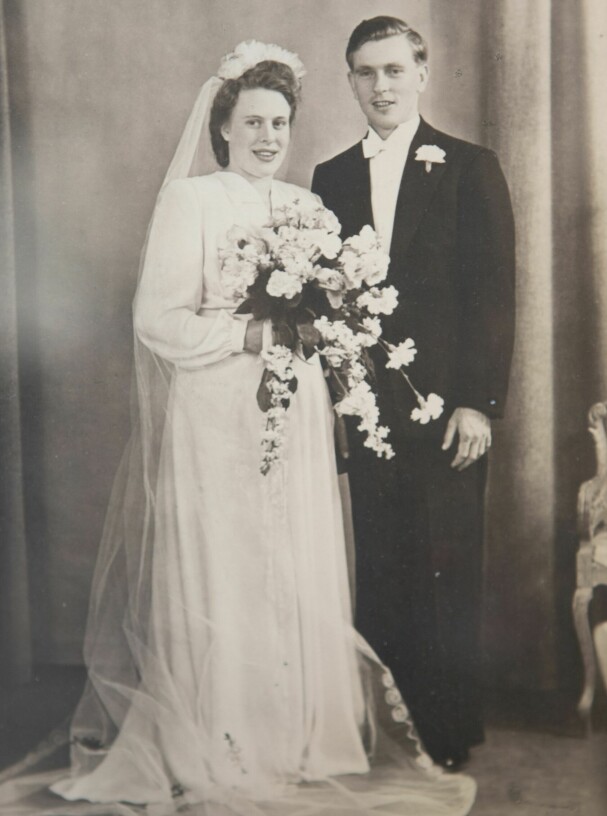 BRYLLUPSBILDE: Else og Leif forlovet seg i 1939, men først syv år senere, i 1947, ble de mann og kone.
