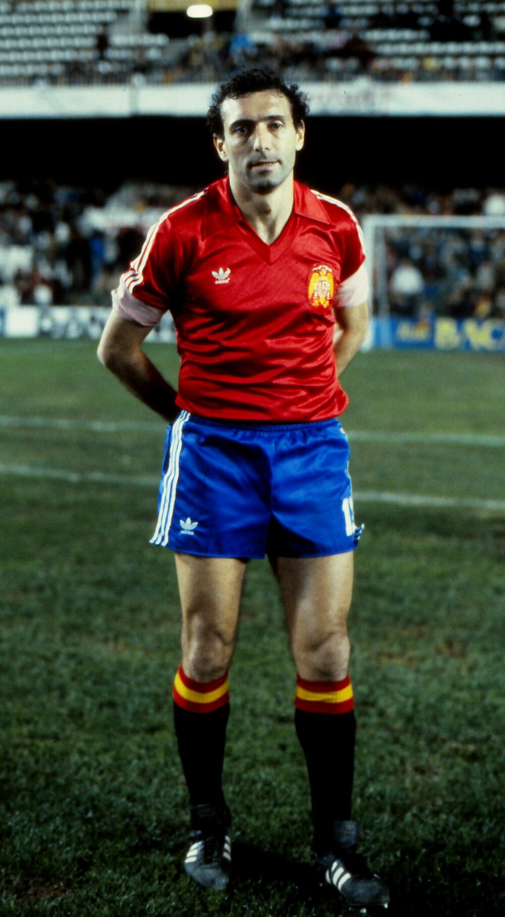 <b>MÅLKONGENS DRAMA:</b> Enrique Quini Castro var kidnappet i tre uker våren 1981, men ble likevel toppscorer i ligaen den sesongen. Her er han i landslagsdrakt året etter. Quini spilte 35 landskamper for Spania og scoret åtte mål. 