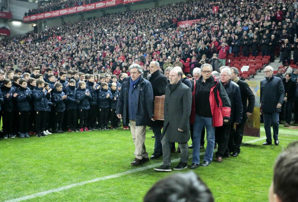 SISTE ÆRE: Quini døde i 2018. Begravelsen fant sted på hans gamle hjemmebane i Gijón.