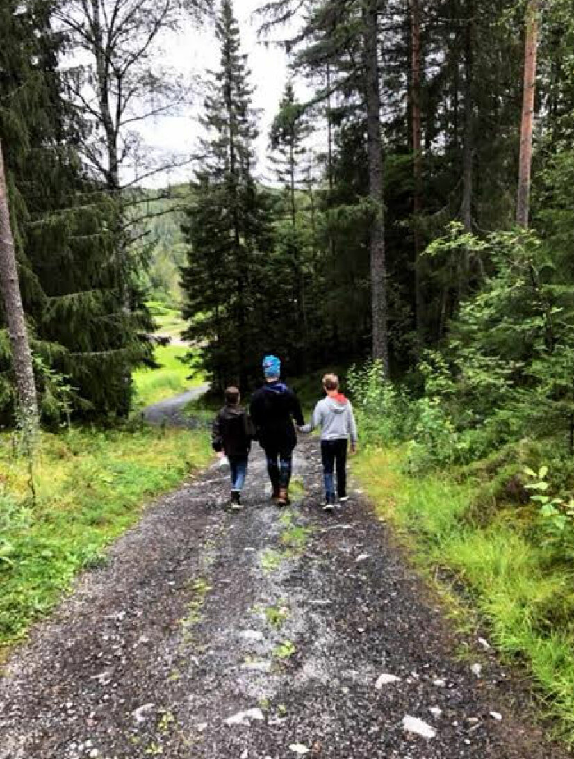 PÅ TUR: Sammen med bonussønnene.