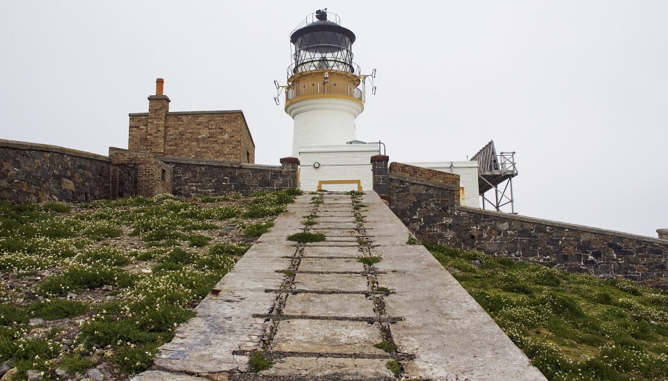MYSTERIET UOPPKLART: 122 år etter at de tre fyrvokterne forsvant på uforklarlig vis etter en storm ingen andre hadde registrert, pirrer fyrtårnet på Eilean Mor fortsatt turisters nysgjerrighet.